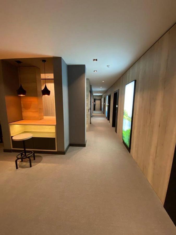 Super Seven Inn Belgrad Zewnętrze zdjęcie